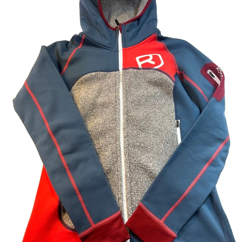 SOLD: Ortovox Fleece Plus Hoodie - Women’s Size M